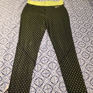Nike Pro workout tights black with yellow dots size Large